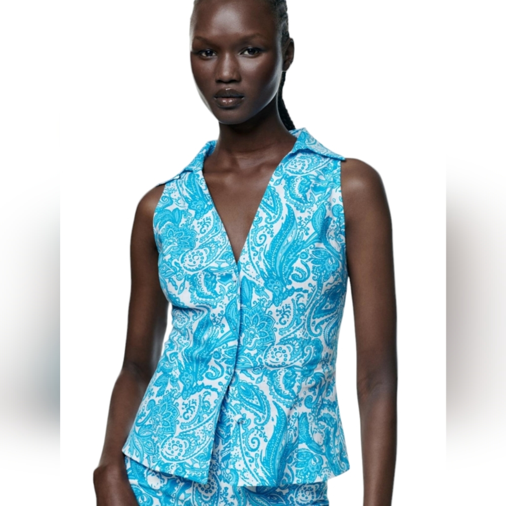 Zara Linen Blend Fitted Vest Johnny Collar Blue Cream Paisley Pattern size Small